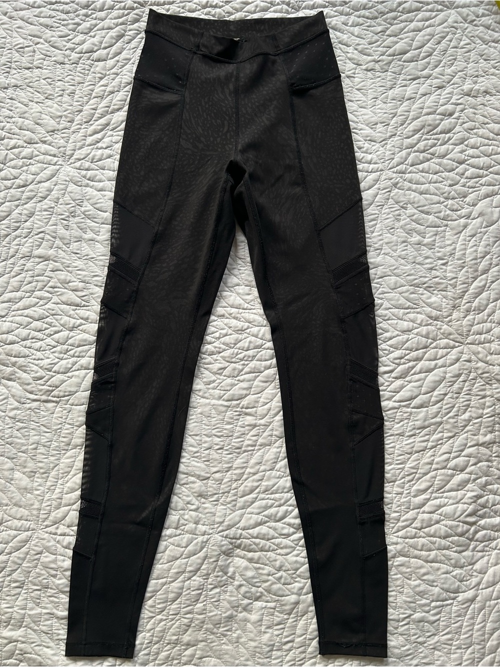 Lululemon Run Inspire Crop Leggings Black Textured Panel Mesh Good Condition - Picture 2 of 10